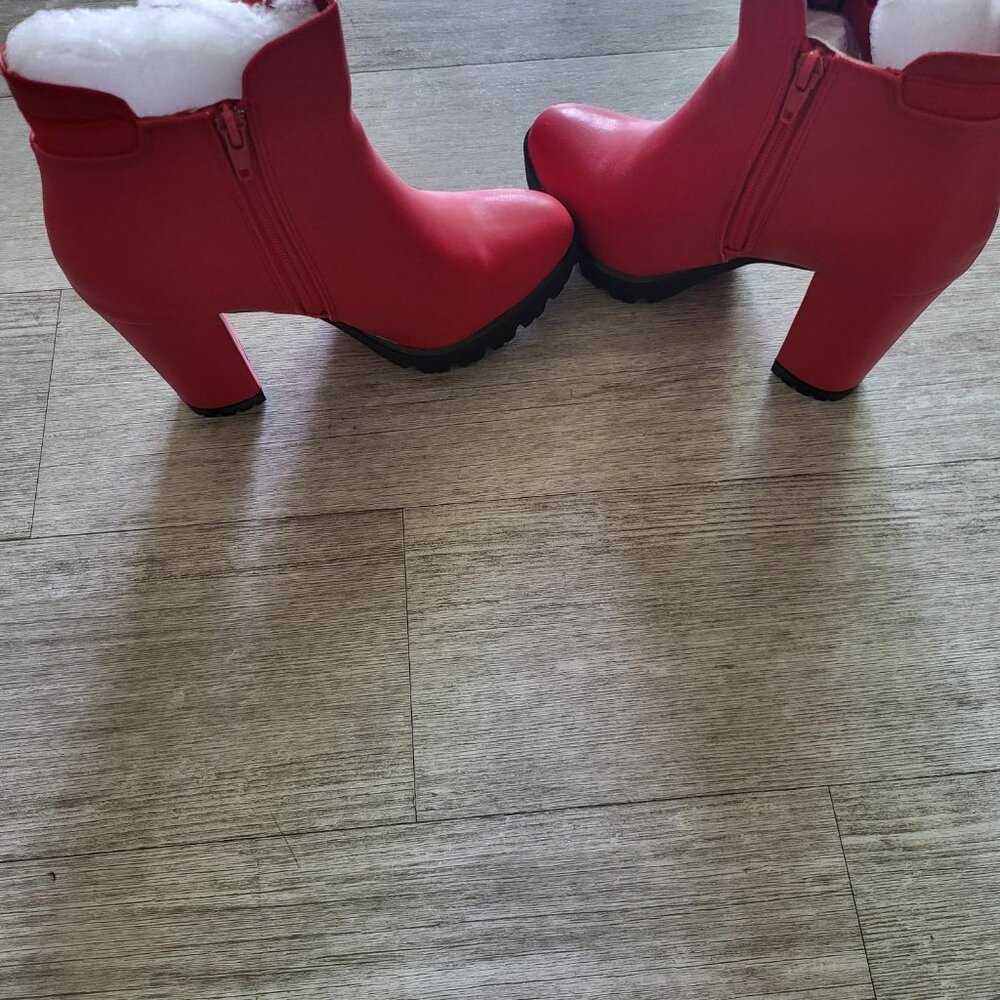 Red Hot Booties! - Picture 2 of 3